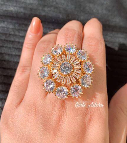Luxurious Zircon Stone Wedding Ring