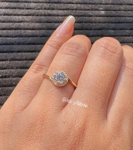 "Stylish & Adjustable Ring."