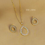 “Teardrop Sparkle Pendant Set”