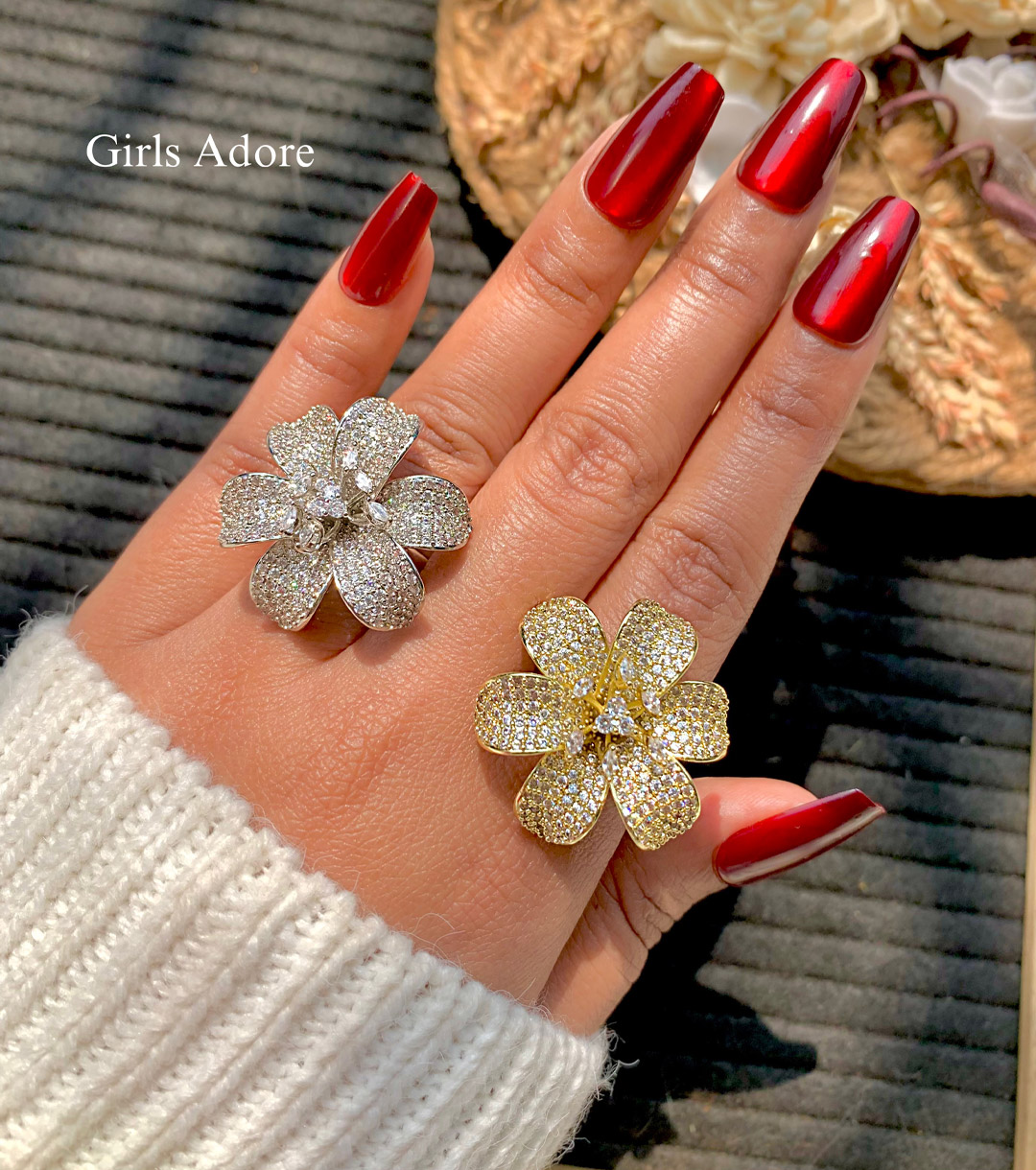Gar-324(01) Premium 5-Petal Flower Ring (Gold/Silver) - Image 1