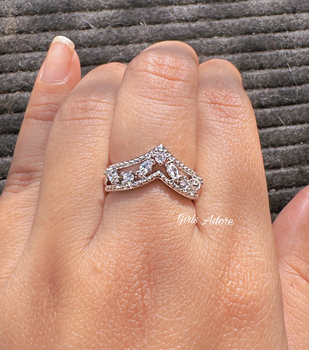 Gar-12 Crystal Vine Adjustable Ring - Image 1