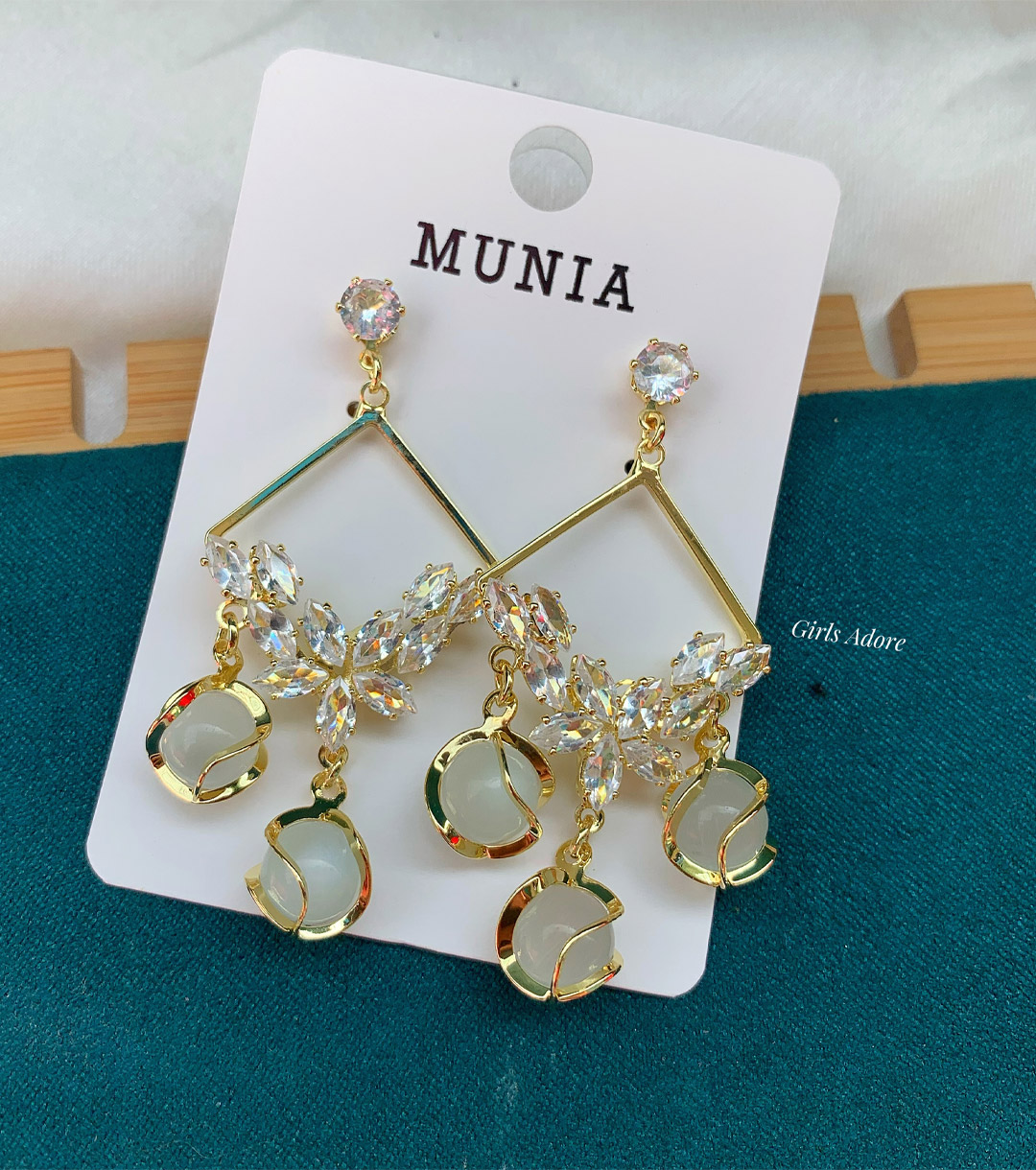 Ear-0026 High Quality Diamond Cut earring - Image 1