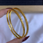 999 Elegant Golden Petal Minmalist Bangles